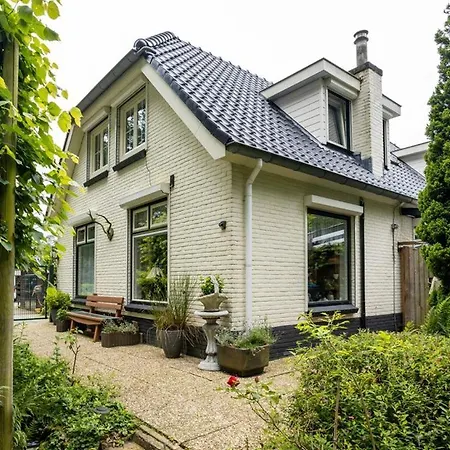 Het Uitzicht Holiday home *